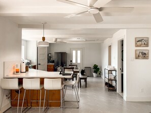 Interior - LakeTravis Great Views Sleeps 6 (Lago Vista)