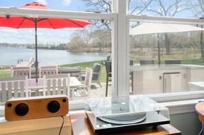 Dining - Château Stonington (Stonington,)