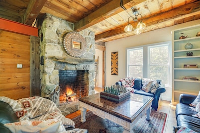 Luxe 14-Acre Vermont Countryside Lodge!