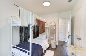 3 Schlafzimmer, Bügeleisen/Bügelbrett, kostenloses WLAN, Bettwäsche