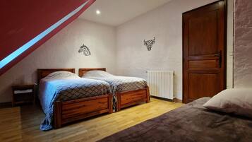 9 chambres, fer et planche Ă repasser, lit parapluie, Wi-Fi gratuit