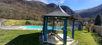 Gîte de Groupe, 24 Personnes Idéal Pour vos Réunion Familiale, Entre Amis !!!