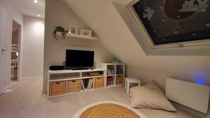 Televisión, libros y estéreo 