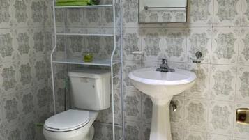 Shower, towels, soap, shampoo