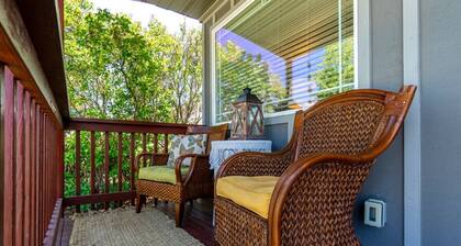 Rhubarb Cottage - Entire house Dog Friendly!