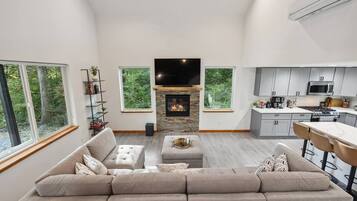 Televisor intel·ligent, llar de foc i estèreo