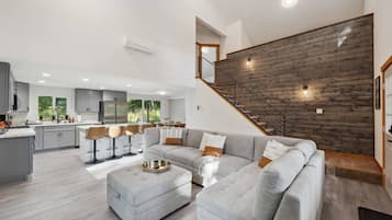 Televisor intel·ligent, llar de foc i estèreo