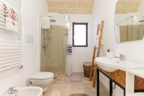 Villa | Badezimmer