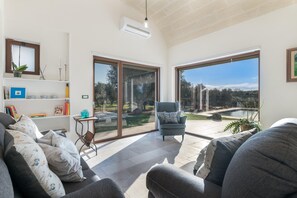 Villa | Living area