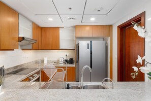 Fridge, microwave, oven, dishwasher