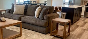 Hidden Gem Modern Loft