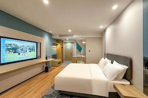 Habitación estándar, 1 cama King size | Escritorio, cortinas blackout, insonorización y wifi gratis 