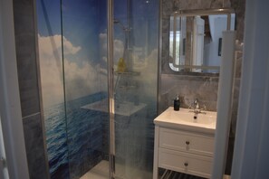 Shower - La Villa de Locéan (Batz-sur-Mer)