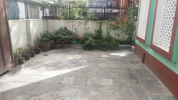 Property grounds - Bnb and retreat in kathmandu
Shiva BnB & just a 5 minute drive from airport. (2487)