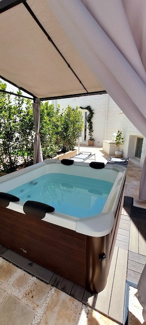 Classic-studiolejlighed (Seasonal outdoor spa tub) | Privat spabad