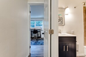 Interior - Fir-Grove Retreat-Stylish Home in Tranquil Setting (Eugene)