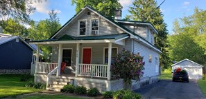 Exterior - Bugalicious Bungalow with 3 bedrooms and 2 bathrooms and a short walk into EVL. (Ellicottville)