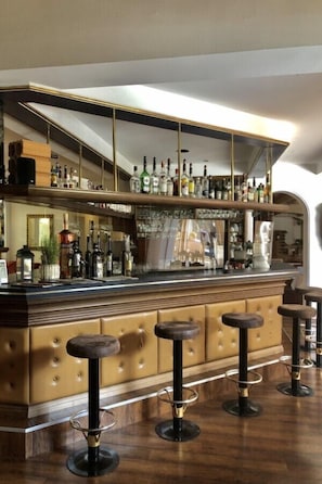 Bar (in der Unterkunft)