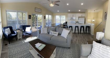 100 Acre Relaxing Retreat Near ARK- The Farmhouse