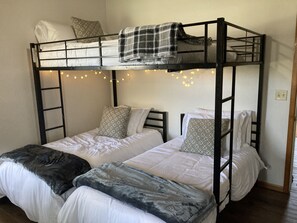 3 Schlafzimmer, Bügeleisen/Bügelbrett, WLAN, Bettwäsche