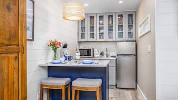 Condo (Pelican Gardens 7 By Lido Beach) | Exterior