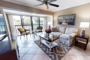 Condo (White Sands & Ocean Waves Bld 5 2nd f) | Fachada