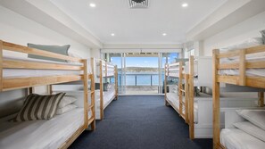 5 chambres, accès Internet, draps fournis