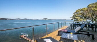 Stay 3 for 2 this Winter* Waterfront w/ pool+jetty