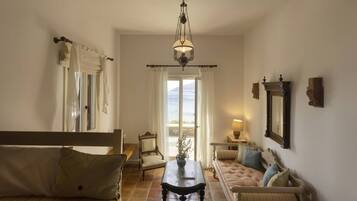 5 Schlafzimmer, Bügeleisen/Bügelbrett, kostenloses WLAN, Bettwäsche