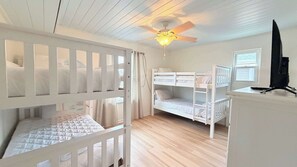 4 Schlafzimmer, Bügeleisen/Bügelbrett, WLAN, Bettwäsche
