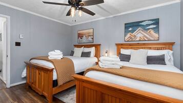 3 bedrooms, iron/ironing board, WiFi (free), bed sheets