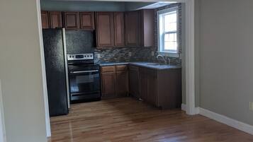 Réfrigérateur, micro-ondes, lave-vaisselle