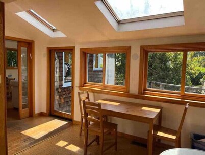 Sunny 3 bedroom home with patio and parking on premises
