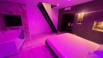 2 chambres, fer et planche à repasser, Wi-Fi gratuit, draps fournis