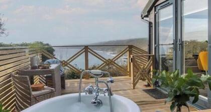 Pause romantique avec vue sur la mer à Whitsand Bay Cornwall. Animaux acceptés!