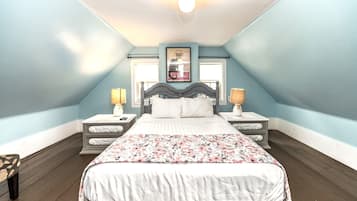 4 bedrooms, iron/ironing board, WiFi, bed sheets