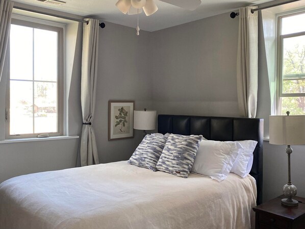 4 chambres, fer et planche à repasser, Wi-Fi, literie fournie