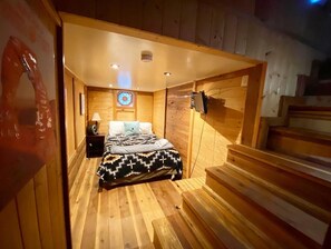 4 habitaciones, tabla de planchar con plancha, wifi y ropa de cama