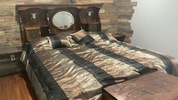 1 bedroom, individually decorated, individually furnished