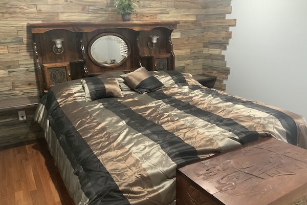 1 bedroom, individually decorated, individually furnished