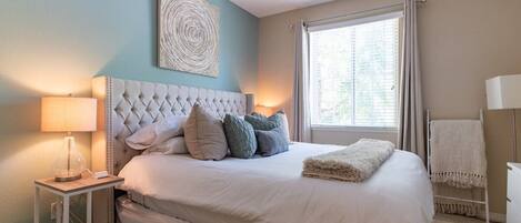 2 bedrooms, desk, iron/ironing board, travel cot