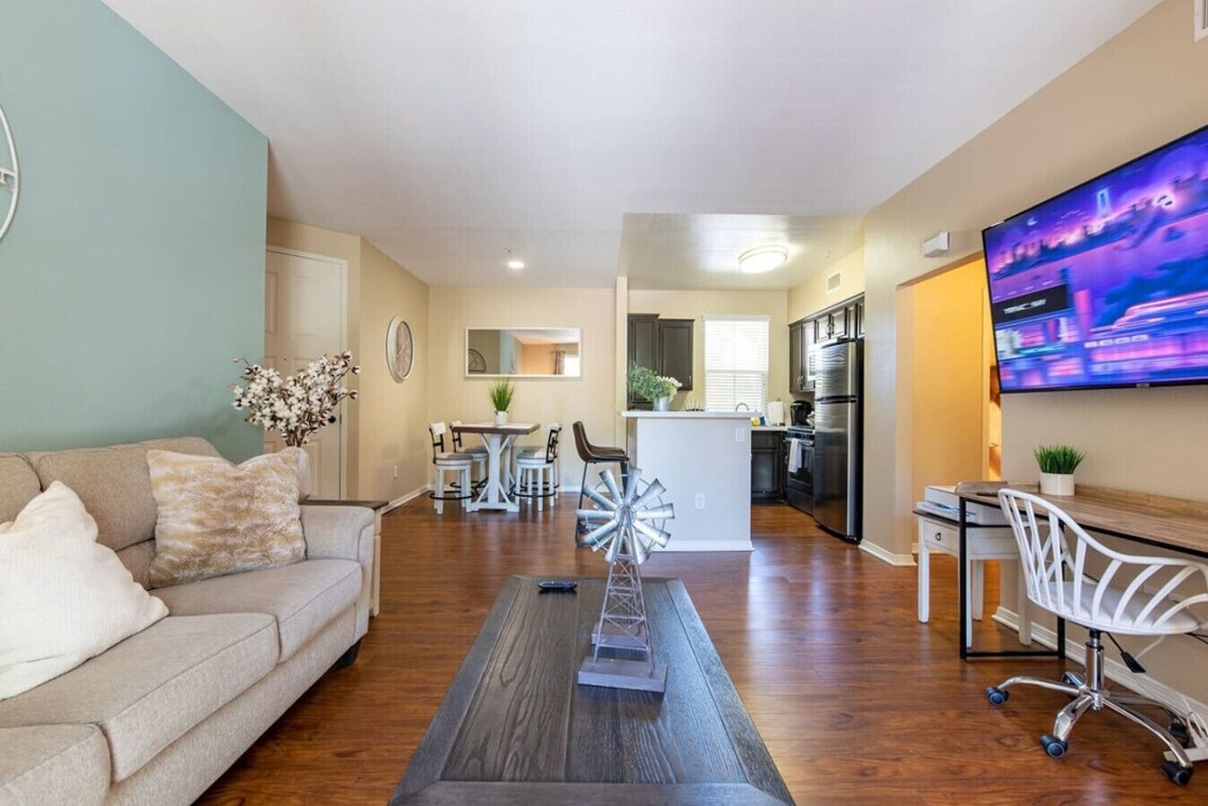 Smart TV, offices, printers