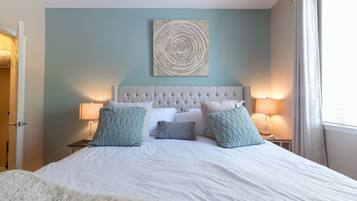 2 bedrooms, desk, iron/ironing board, travel crib