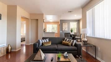 Älytelevisio, työhuone, tulostin