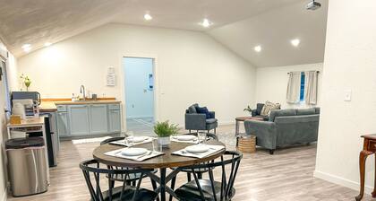 The Modern Cottage in Rural Lake Stevens