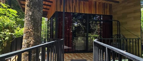 浪漫樹屋 | 住宿正面