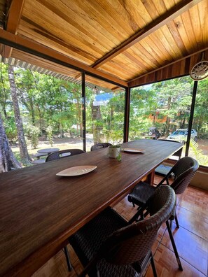 Cabana familiar | Cuina privada | Frigorífic, microones, placa de cuina i torradora 