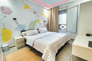 2 bedrooms, desk, iron/ironing board, travel cot