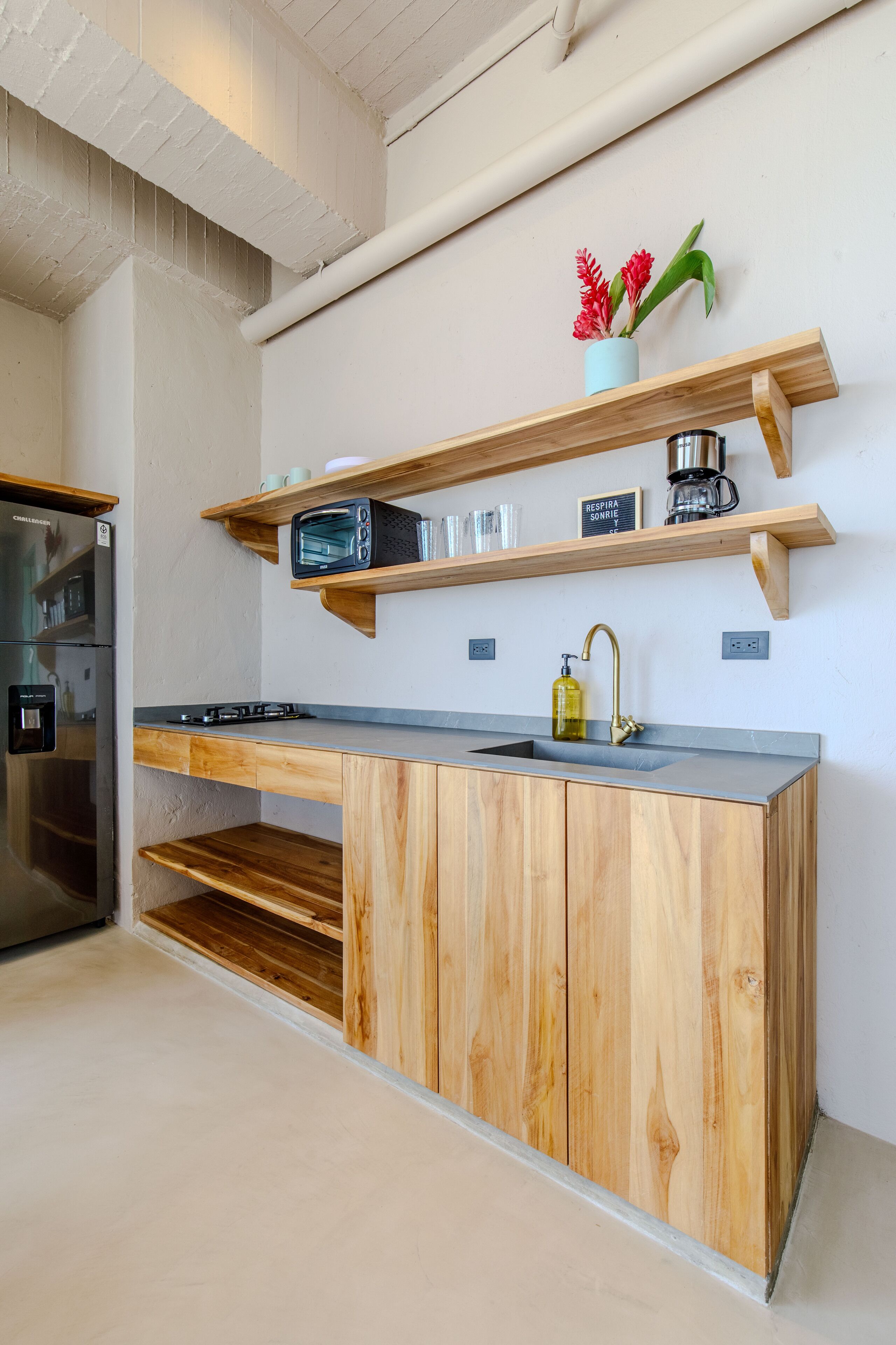 Exclusive Apartment, Sea View | Private kitchen