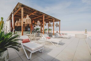 2 outdoor pools - Bondo Hometel (Cartagena)